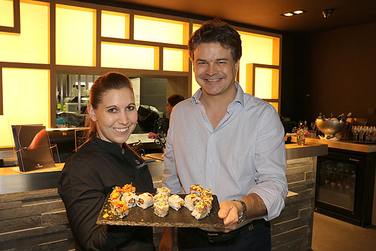 Heike Stritter (Manager Sushi Shop München), Philippe de Fraiteur (General Manager, Sushi Development Deutschland AG) (©Foto: Martin Schmitz)